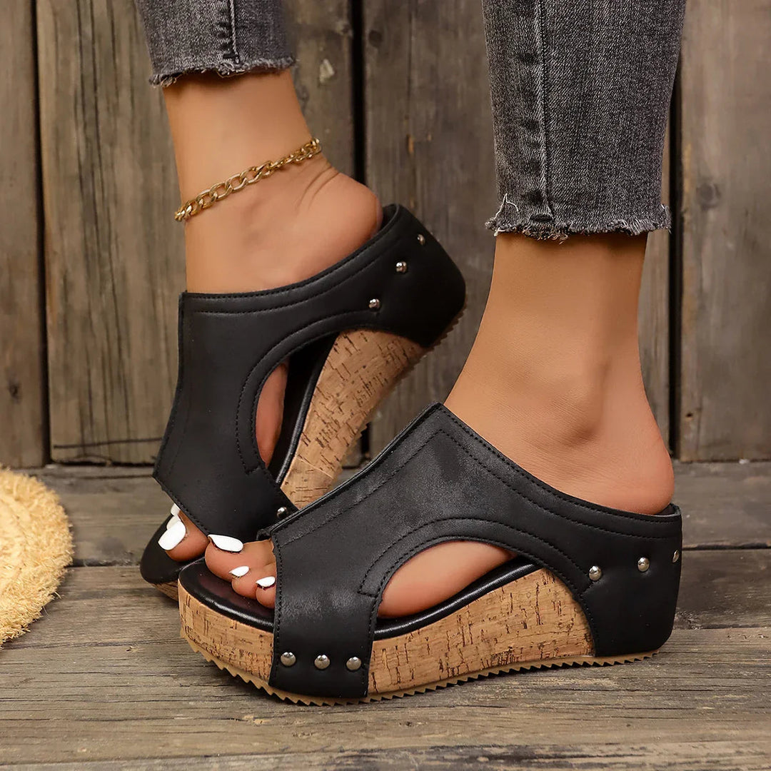 The Lumi Wedge
